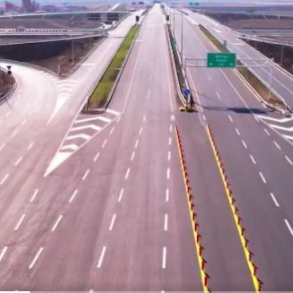 U 2025. najmanji broj poginulih u saobraćajkama, zahvaljujući Vučićevoj inicijativi; Kome su onda ruke krvave?