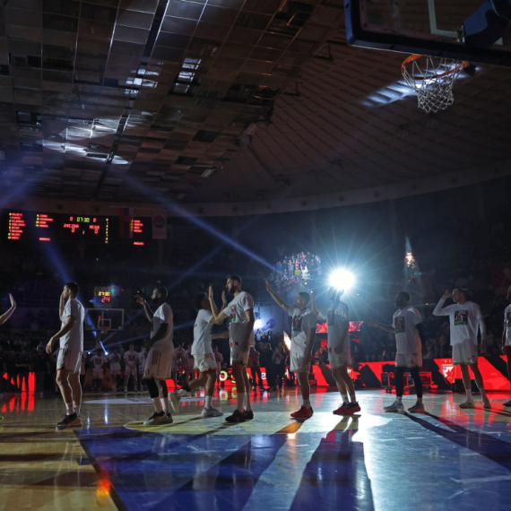 Gest za poštovanje: "Delije" u finalu Kupa odale počast stradalom navijaču Partizana FOTO