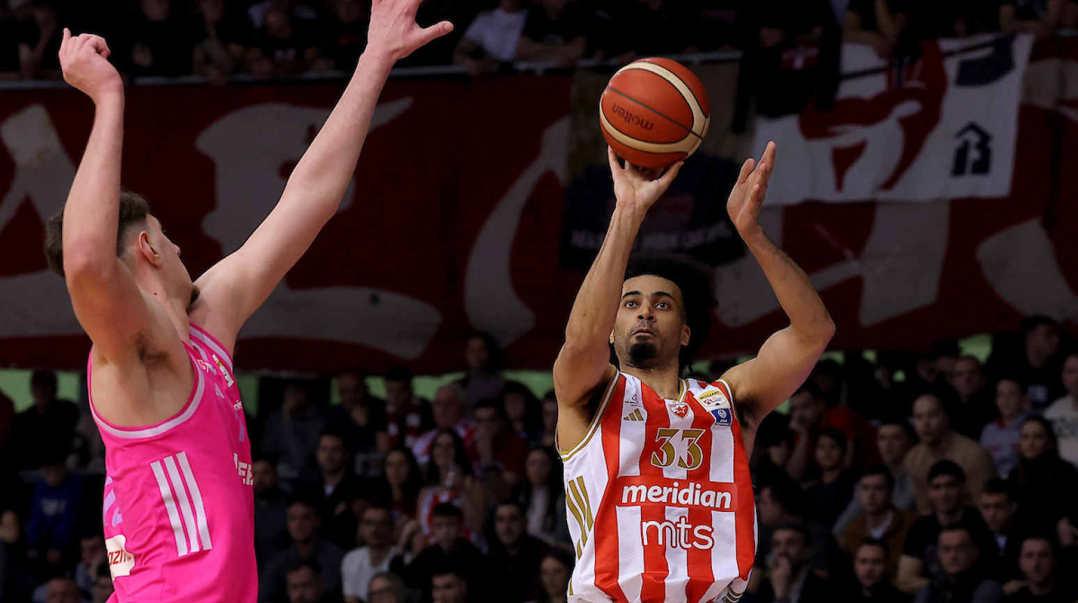 Zvezda razbija Megu – šesta trojka Dobrića!