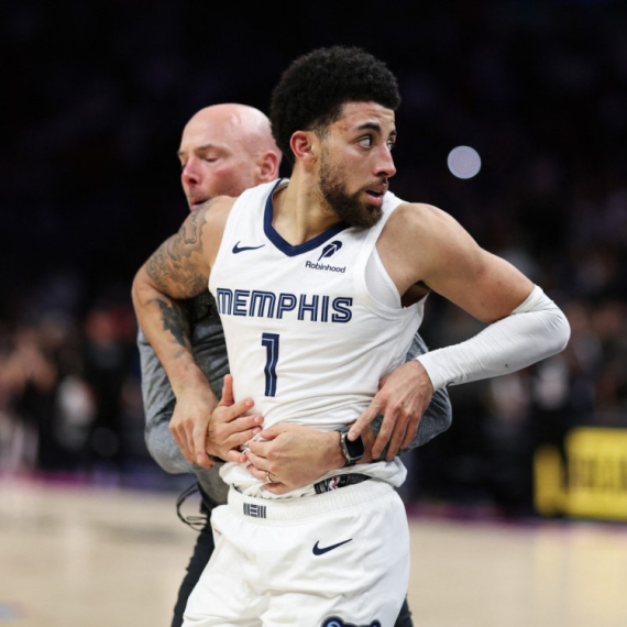 Tuča u Majamiju bacila senku na impresivan niz – Jović povređen? VIDEO