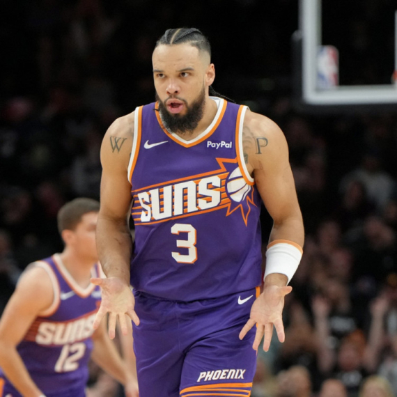 Teška povreda NBA zvezde!