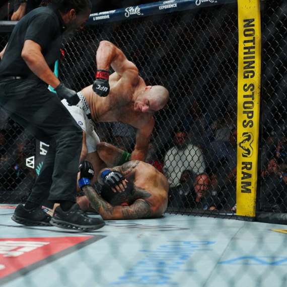 Hrvat opet poražen – Strikland nokautirao Ernandeza, pa poručio: "Hoću da budem kao on" VIDEO