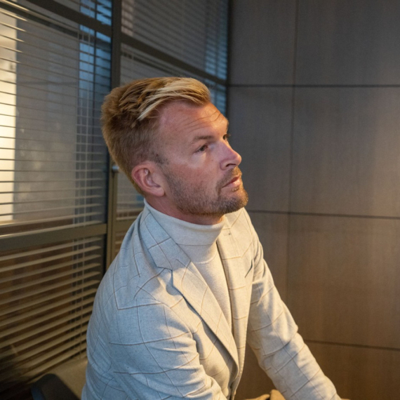 Ruben Van Guht će se konačno skrasiti? Njegova "nova" devojka trudna, otkrila i pol FOTO