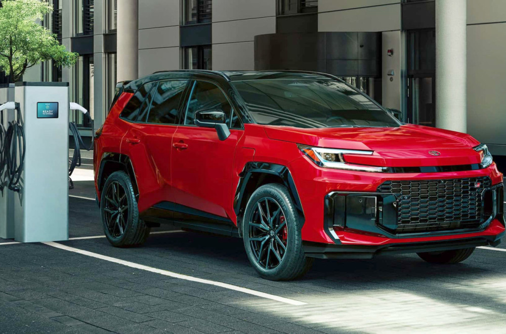 Ova Toyota može da napaja kuću strujom skoro nedelju dana!