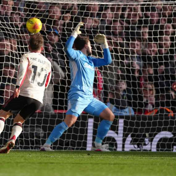 Liverpul u dubokoj nadoknadi "porodio" pobedu