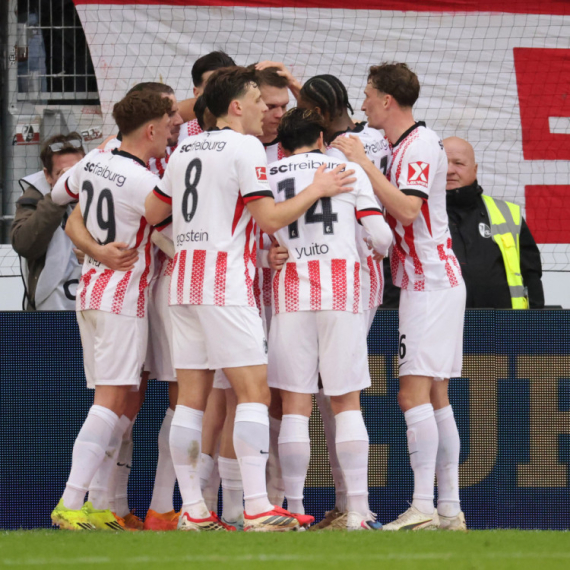 Frajburg produžio krizu Gladbaha