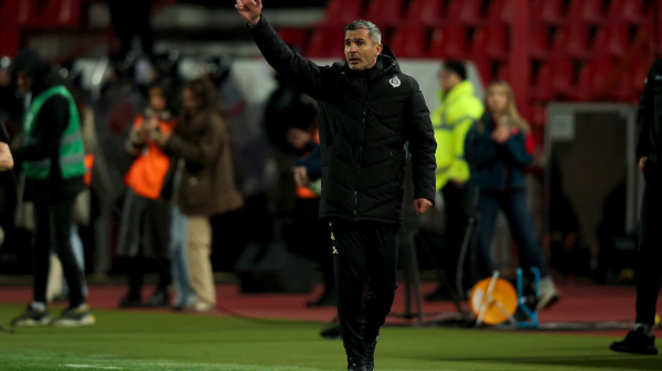 Derbi je preskup: Partizan otpušta trenera?