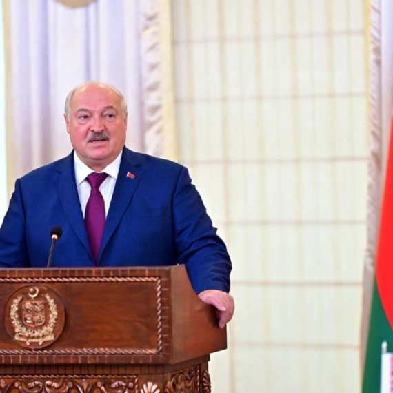 Lukašenko: Snaga oružanih snaga je ključ budućnosti zemlje