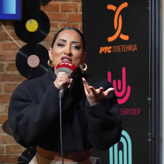 Drama pred prvo polufinale Pesme za Evroviziju 2026: Pao kran u studiu; Oglasio se RTS