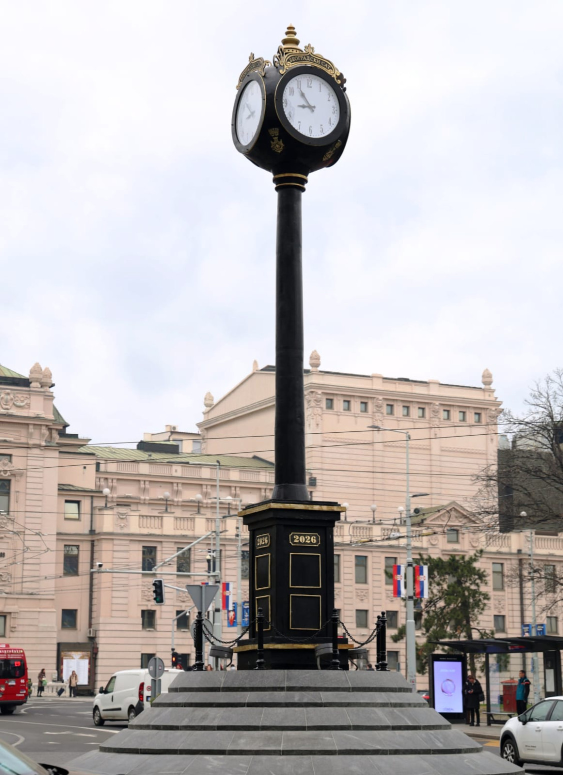 Novi simbol grada: Beogradski sat na Trgu republike FOTO/VIDEO