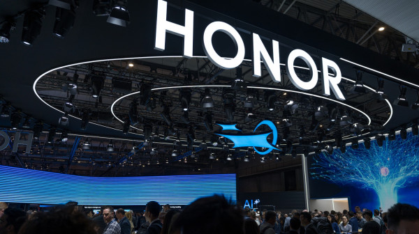 Honor predstavlja svog prvog humanoidnog robota