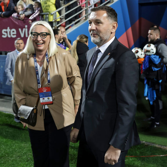 Dan ženskog fudbala: "Prioritet je da devojke treniraju u Srbiji"