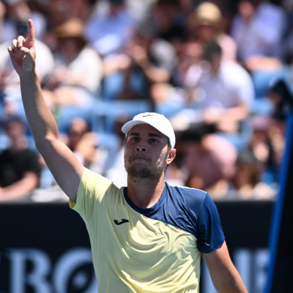 Kecmanović se konačno probudio, debakl 6. na svetu VIDEO