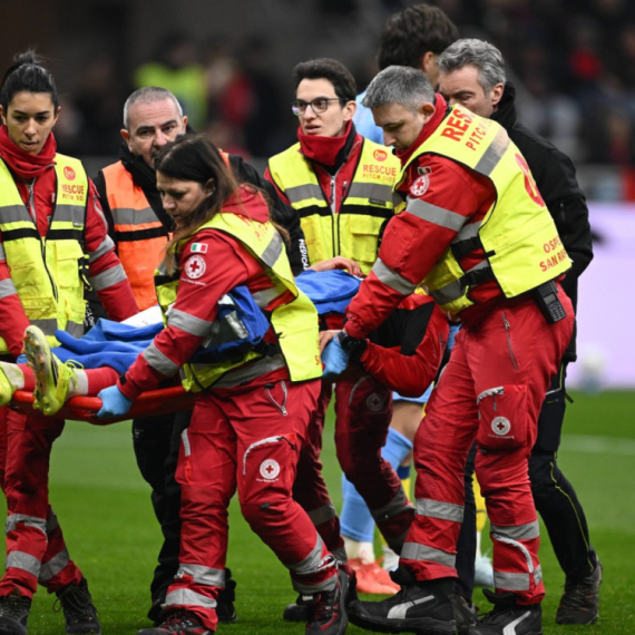 Loftus-Čik zbog preloma vilice osam nedelja van terena