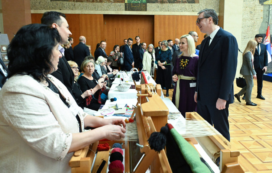 Vučić otvorio izložbu Niti državnosti: Nematerijalno nasleđe je živa snaga Srbije FOTO/VIDEO