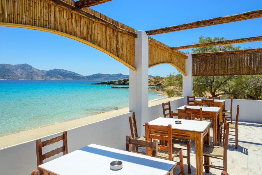 Ove godine zabranjeno postavljanje ležaljki na plažama u Grčkoj