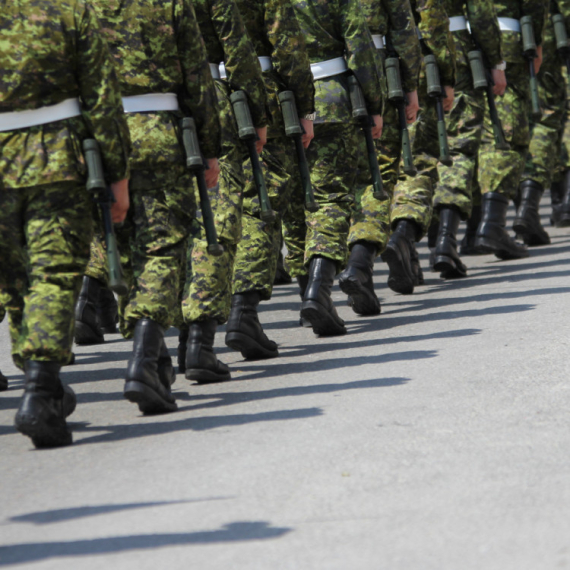 Pod uticajem Trampovih pretnji: Sve veći broj Kanađana ide u vojsku