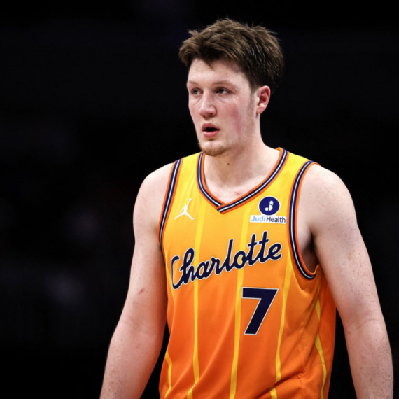 Za istoriju: Izjednačen rekord Stefa Karija