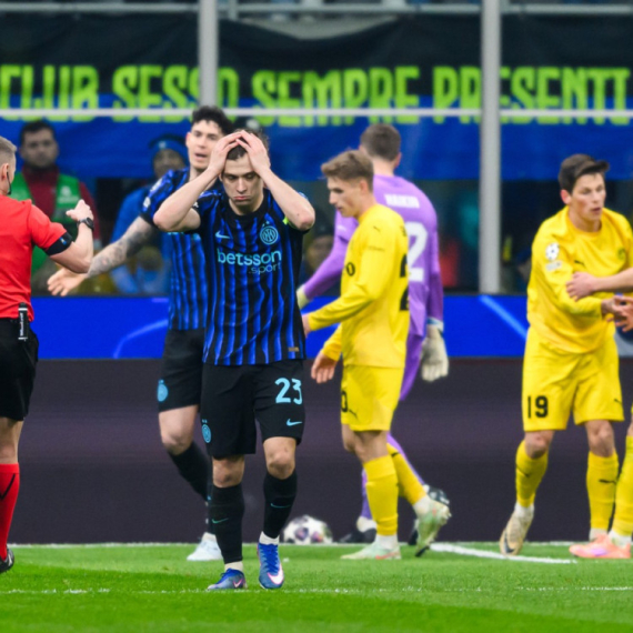 Muk na "Meaci" – stativa sprečila izjednačenje!