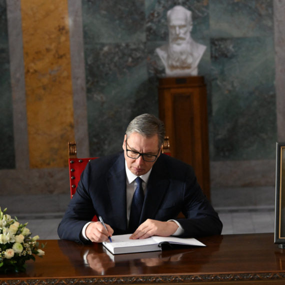 Održana komemoracija Vladislavu Jovanoviću; Vučić: Malo je ljudi kao on, pripadao je celoj Srbiji VIDEO