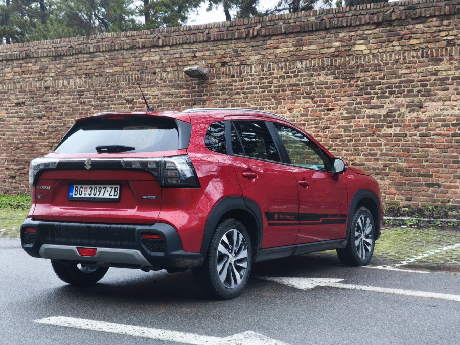 Vozili smo: Suzuki S-Cross – zlatna sredina