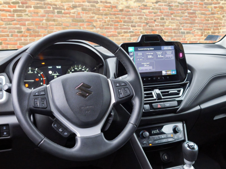 Vozili smo: Suzuki S-Cross – zlatna sredina