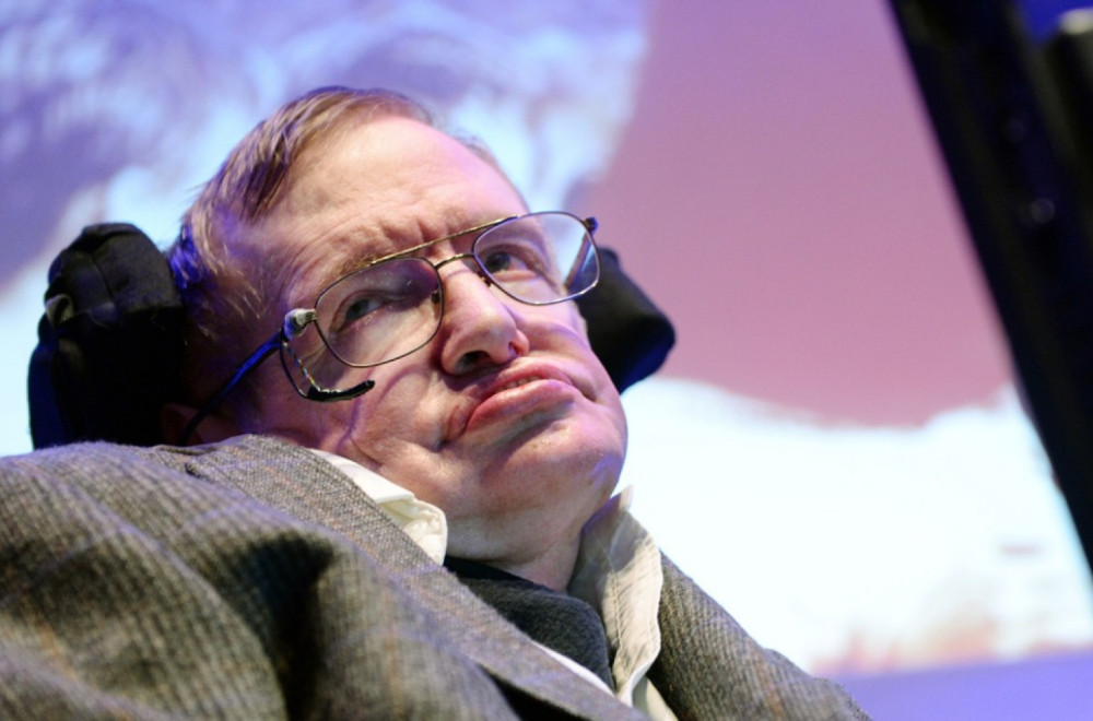 Otkriveno ko su žene na fotografiji sa Stivenom Hokingom: Oglasio se portparol