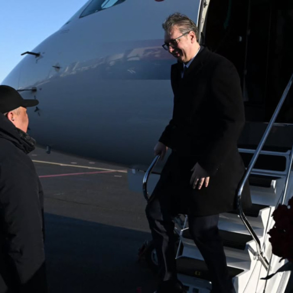 Vučić u Kazahstanu, dočekao ga premijer Bektenov: "Srećan sam što ću se sastati sa prijateljem Tokajevim" FOTO