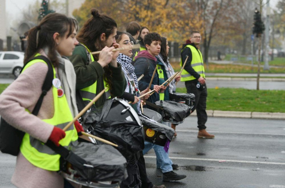 Svaki dan 8. mart ili LGBT politički miting? Nakaradni protest obesmislio praznik žena