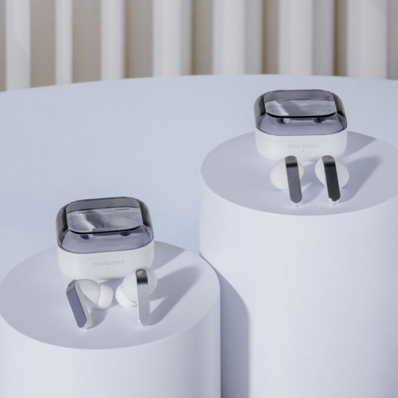 Stigle Galaxy Buds4 i Buds4 Pro slušalice sa potpuno novim dizajnom i boljim zvukom