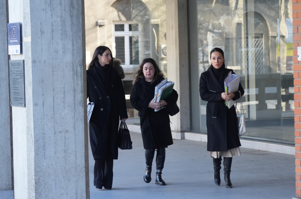 Dečak ubica ponovo će svedočiti protiv roditelja; Iz klinike će biti sproveden u sudnicu