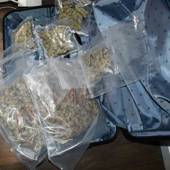 Uhapšen Nišlija: U automobilu i stanu mu pronađena veća količina droge