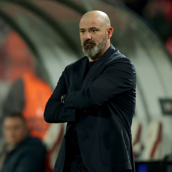 Čekamo obraćanje Stankovića