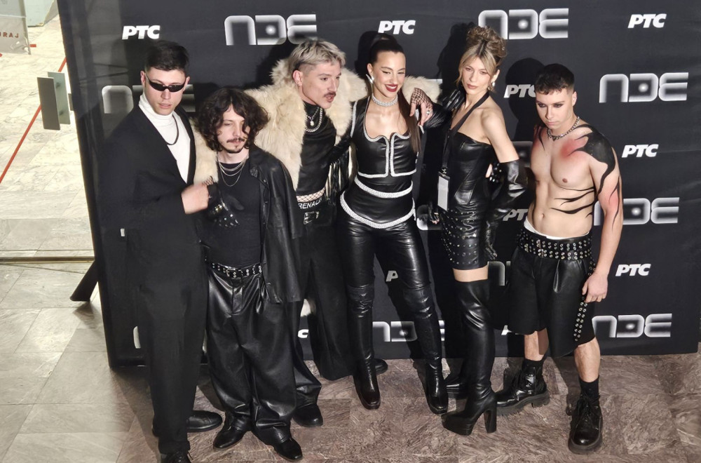 Uzavrelo veče na Pesmi za Evroviziju: Takmičarka visila sa plafona VIDEO