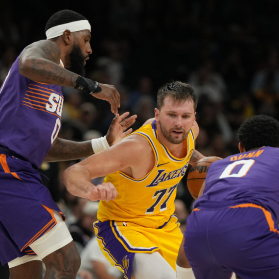 Dončićevih 40 nedovoljno – Finiks bolji bez najboljih VIDEO