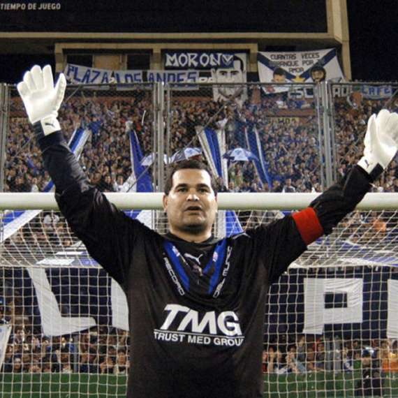 Čilavert oštro po Kurtoi: "Ukrao si ženu De Brujneu – slobodno izađi iz kaznenog"