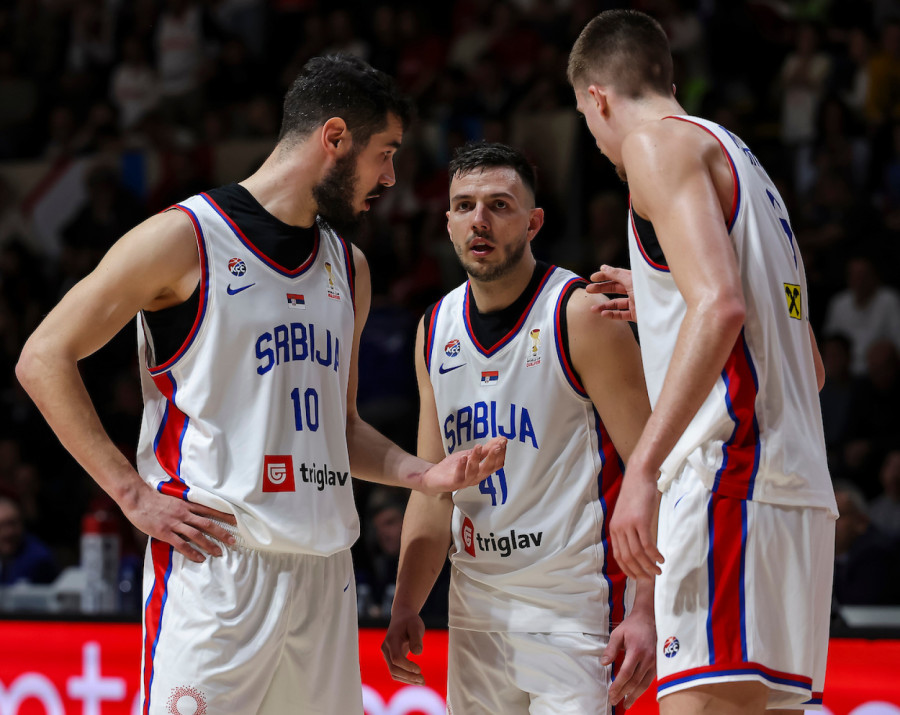 Između savršenog niza i srpskog inata