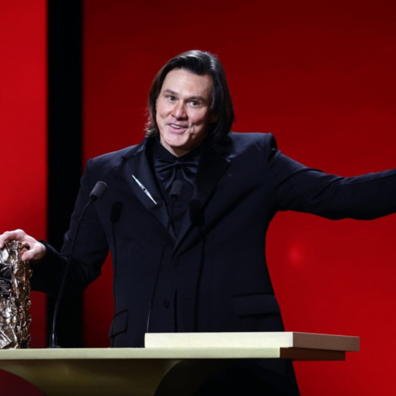 "Otpusti tog plastičnog hirurga": Slavnog glumca niko nije prepoznao FOTO/VIDEO