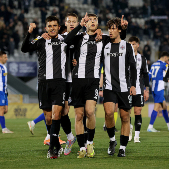 Partizan poveo