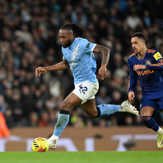 Siti šestom uzastopnom pobedom nad Lidsom ostao u šampionskoj trci