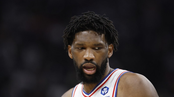 Problemi za Filadelfiju – ponovo se povredio Embid