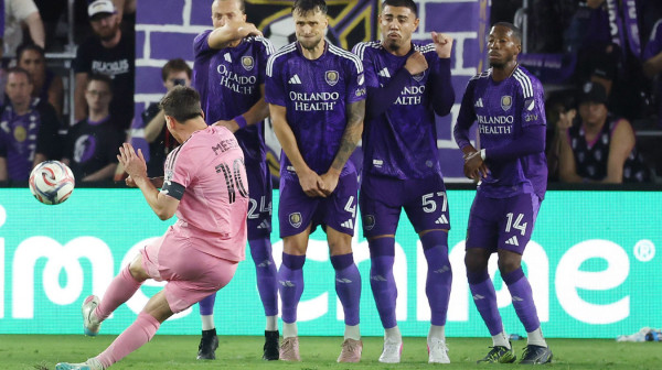 Inter bio na kolenima, a onda je Mesi uzeo čarobni štapić VIDEO