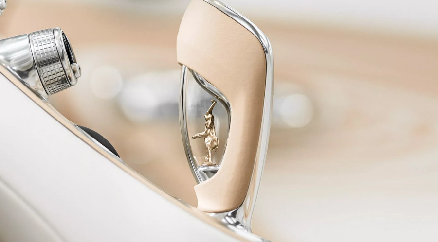 Najbrži kabriolet na svetu u boji kapućina: Jedinstveni Bugatti za posebnog kupca FOTO