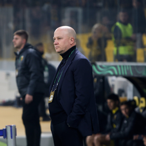 Nikolić besneo na sudiju: "Svaka čast, znaš srpski jezik"