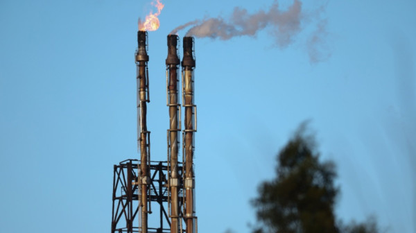 Iran planira da obnovi većinu rafinerija u roku od dva meseca