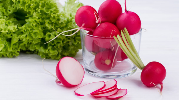 Ovo povrće je puno vitamina, a najbolje je u proleće: Podstiče i osećaj sitosti