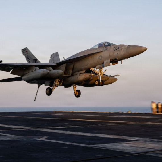 Izbio je "treći svetski rat lajt"