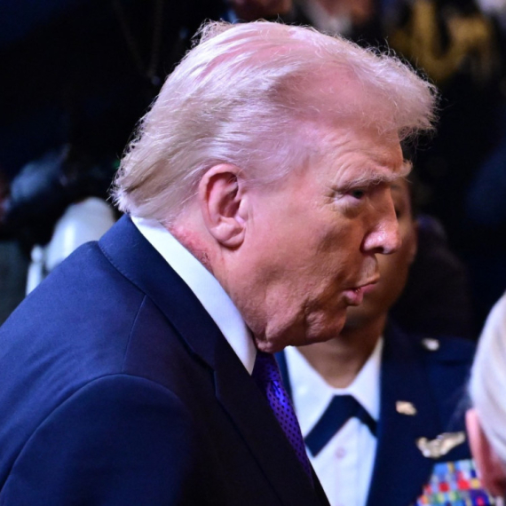 Tramp, prvi put posle napada na Iran: "Imamo najjaču vojsku na svetu, pobedićemo s lakoćom" VIDEO