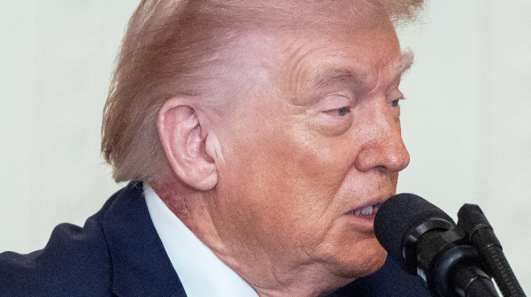 Hitno se oglasio lekar Bele kuće: "Trampu će trebati nekoliko nedelja da sanira problem"  FOTO