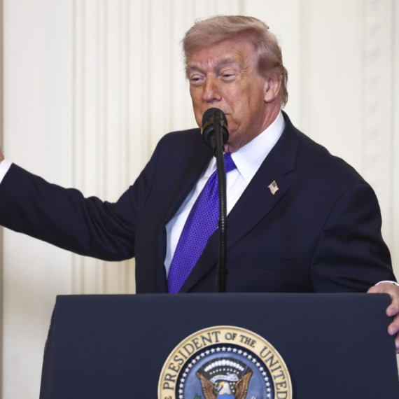 Tramp ponovo kritikovao Zelenskog